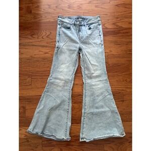 American Eagle Festival Flair with Rainbow accents Jeans Size 8